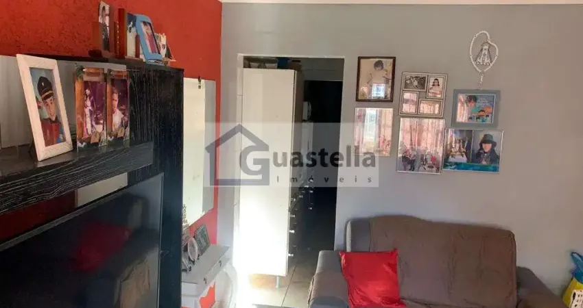 Casa em Alves Dias - São Bernardo do Campo com 150M² úteis, 3 dormitórios, 2 banheiro por R$485.000 para venda . Confira!