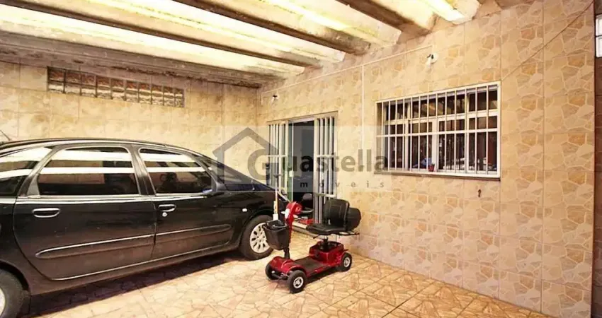 Sobrado à venda em Jardim Copacabana: 4 quartos, 187m² por R$750k