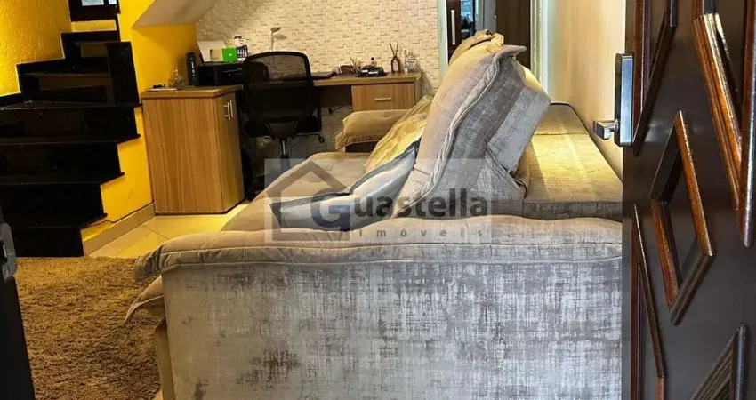 Casa Sobrado à Venda em Jardim Thelma - 3 Dormitórios por R$689k