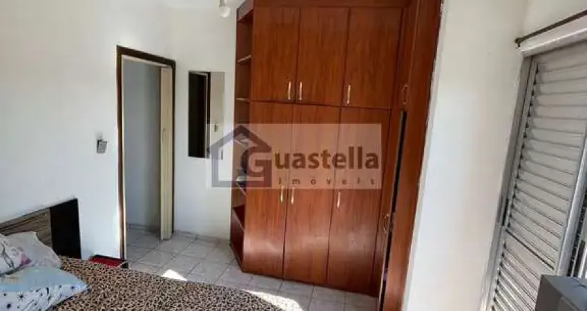 Sobrado à Venda no Alves Dias, SBC: 2 Dorms por R$360 Mil