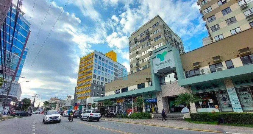 Sala Comercial à Venda no Trindade Shopping, Florianópolis !!