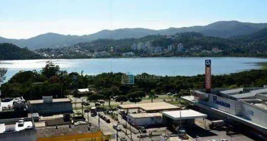 Cobertura plana à venda, muito bem localizada na agronômica, florianópolis !!