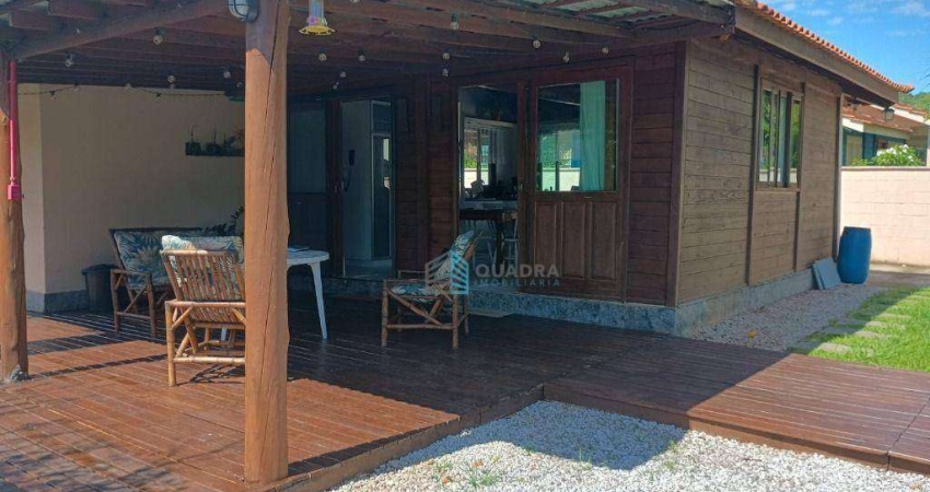 Casa com 3 dormitórios à venda, 140 m² por R$ 770.000,00 - Barra do Sambaqui - Florianópolis/SC
