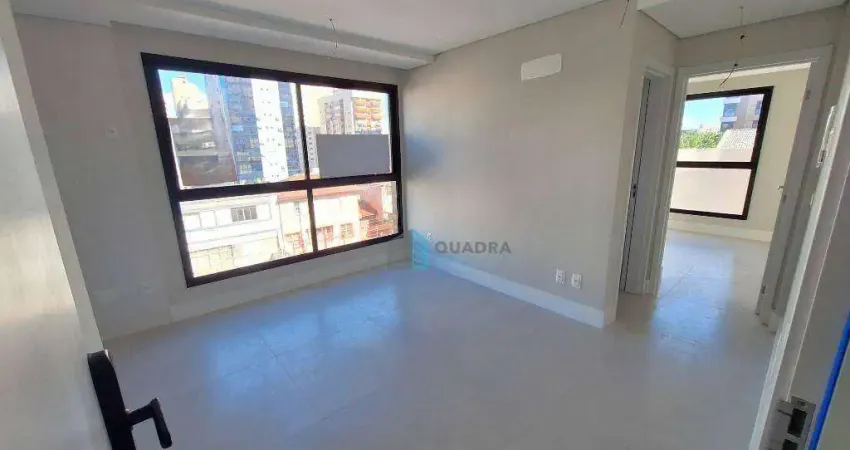 Apartamento Novo à Venda à 400 metros do Beiramar Shopping, Florianópolis !!