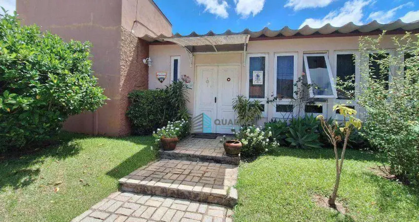 Casa com 4 dormitórios à venda, 229 m² por R$ 2.150.000,00 - Itacorubi - Florianópolis/SC