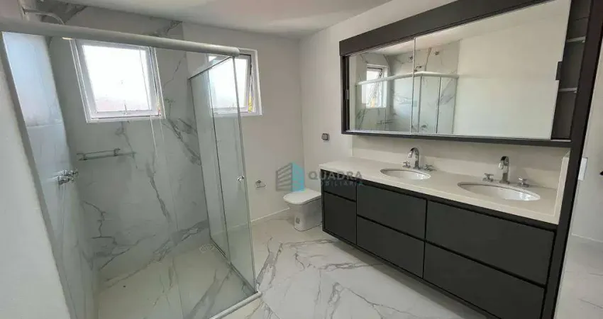 Excepcional Casa Reformada com 4 suítes no Jardim Anchieta