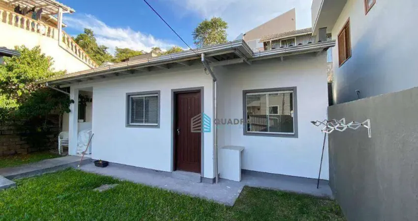 Casa com 2 dormitórios para alugar, 40 m² por R$ 2.429,35/mês - Pantanal - Florianópolis/SC