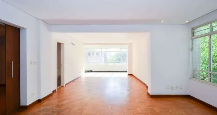 Apartamento à venda no Condomínio Imperial em Cerqueira César - São Paulo - SP