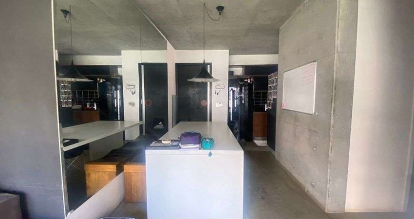 Apartamento mobiliado à venda no Condomínio Max Haus I no Cambuí em Campinas -SP.