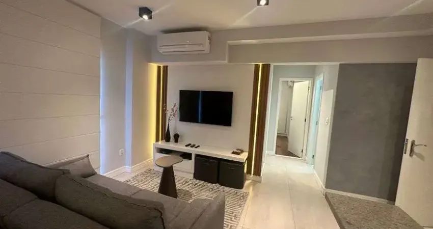Apartamento à venda no Condomínio Edifício Parigi no Cambuí em Campinas - SP