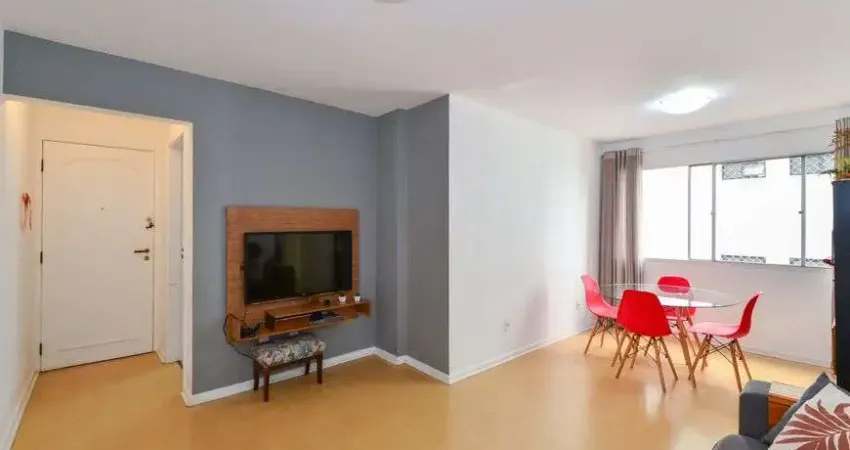 Apartamento à Venda no Condomínio Edifício Ana Lúcia em Vila Uberabinha - São Paulo - SP