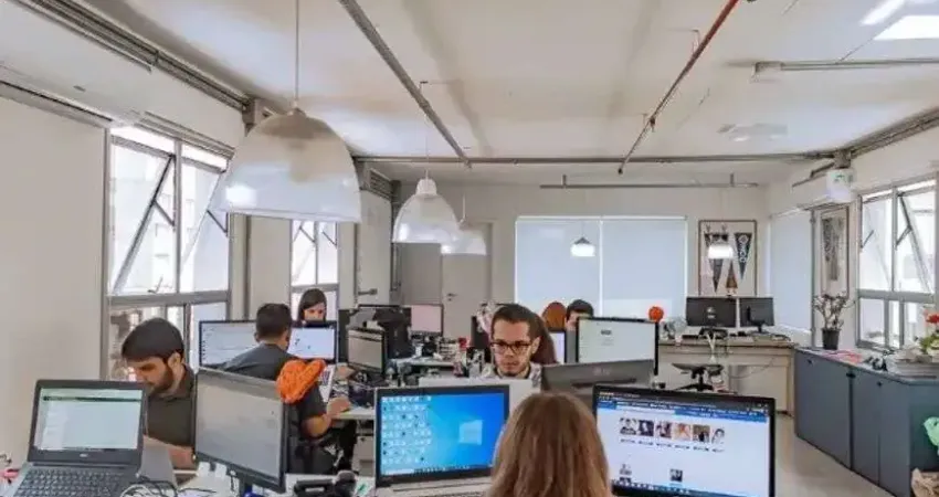Sala comercial à venda no Pamplona Personal Office Building nos Jardins em São Paulo