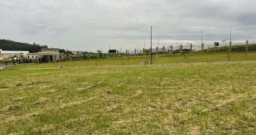 Terreno à Venda no Condomínio Villa dos Pinheiros em Jardim Santa Rita Indaiatuba - SP