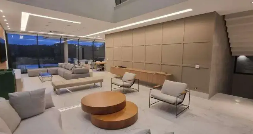 Casa de alto padrão à venda no Residencial Gênesis II em Santana de Parnaíba, São Paulo.