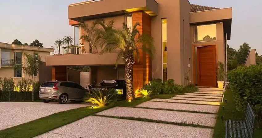 Casa à venda no Condomínio Tamboré 11 em Santana do Parnaíba - SP.
