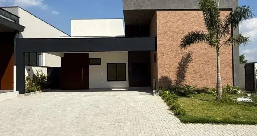 Casa alto padrão à venda no Condomínio Alphaville Castelo em Portal do Éden em Itu - SP