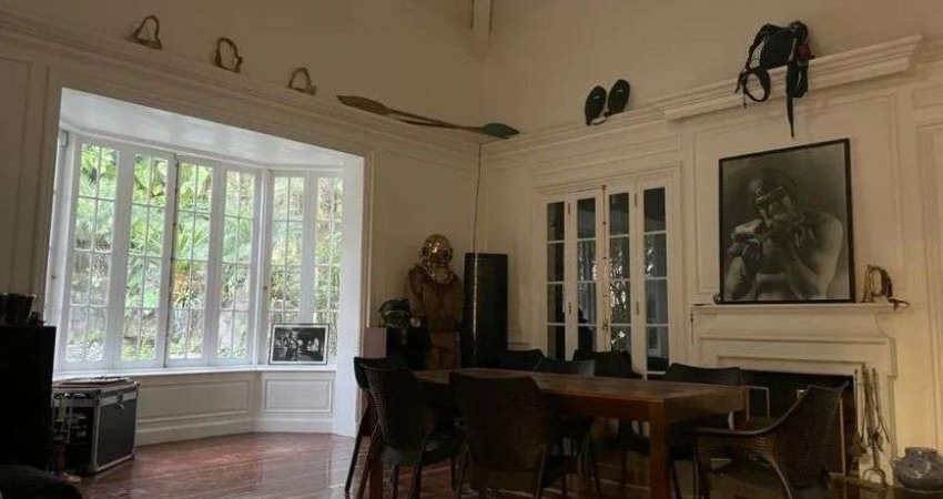 Casa sobrado alto padrão à venda na Cidade Jardim em São Paulo - SP