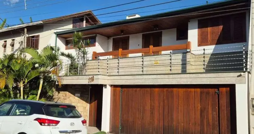 Casa sobrado à venda no Condomínio Parque da Hípica em Campinas - SP