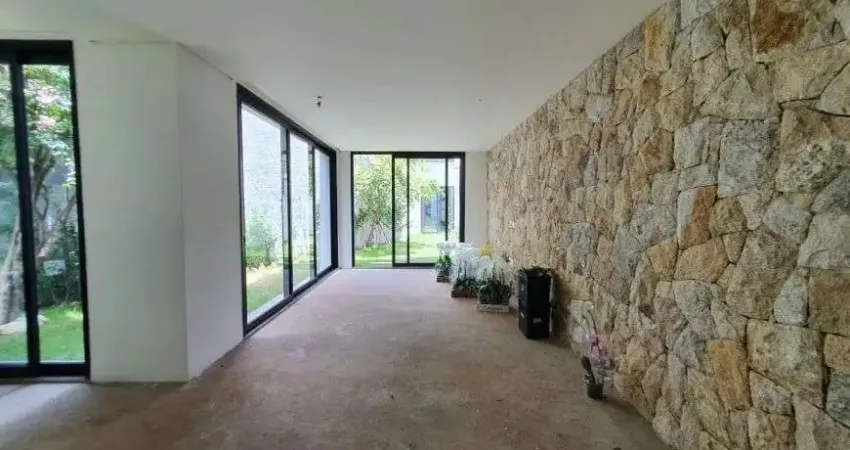 Sobrado à venda em Jardim Paulista - São Paulo - SP