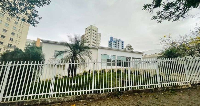 Imóvel comercial à venda no Cambuí em Campinas - SP.