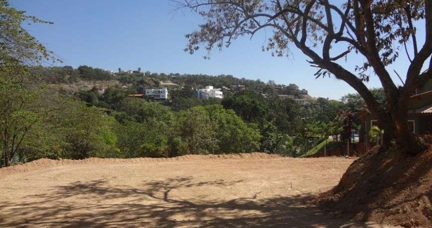Lote à venda no Condomínio Colinas do Ermitage (Sousas) em Campinas - SP.
