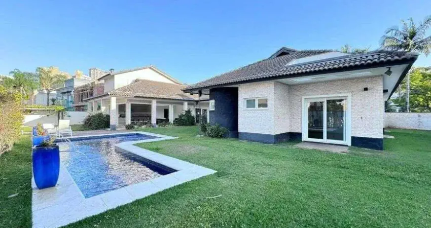 Casa de Alto Padrão para locação no Condomínio Alphaville Residencial Zero