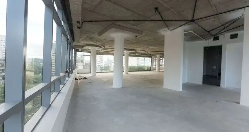 Apartamento para venda possui 575 metros quadrados com 4 quartos em Itaim Bibi - São Paulo - SP.