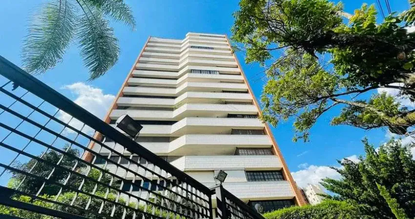 Apartamento à venda no Edifício Leonardo da Vinci no Cambuí em Campinas - SP.