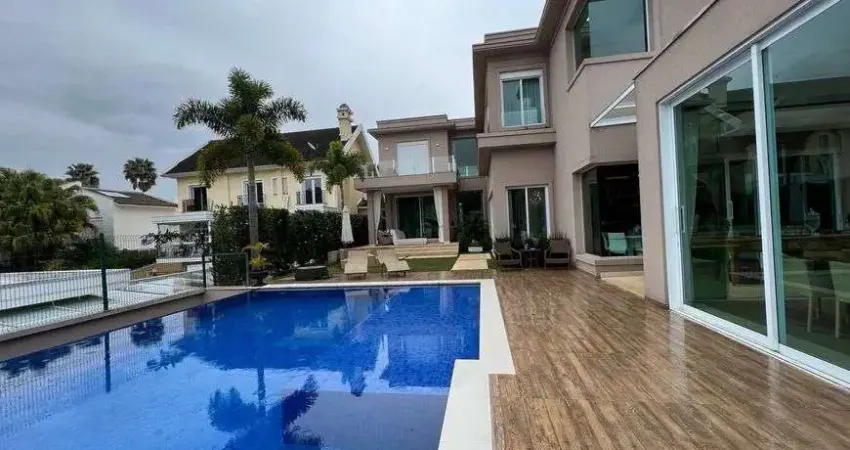 Casa alto padrão à Venda no Alphaville em Santana do Parnaíba - São Paulo.