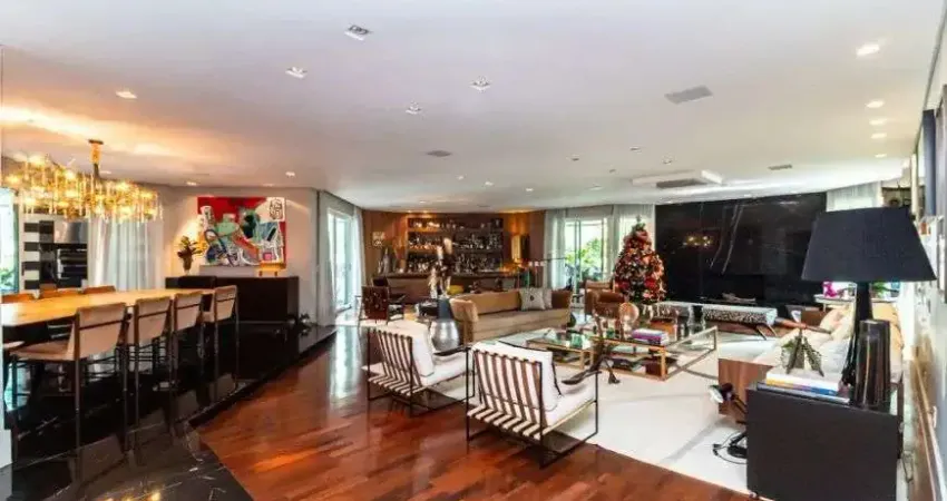 Apartamento alto padrão à venda no Edíficio Tom Arthur em Moema em São paulo - SP