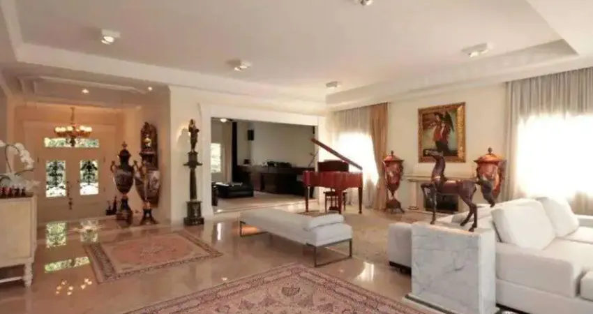 Casa alto padrão à venda no Alphaville Residencial 8 em Santana de Parnaíba - SP.