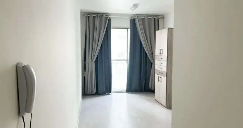 Apartamento à venda no Edifício Ana Paula na Vila Mariana em São Paulo - SP