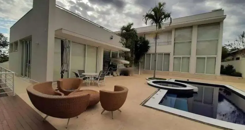 Casa alto padrão à venda no Condomínio Alphaville Campinas - SP.