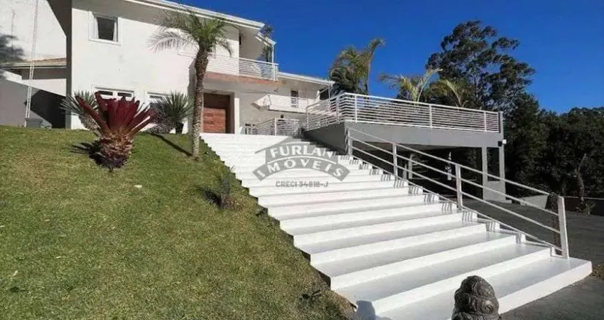 Casa moderna para venda no Condomínio São Paulo II em Cotia - SP.