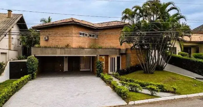Casa de alto padrão disponível para venda e locação no Tamboré 3 em Santana de Paraíba - SP