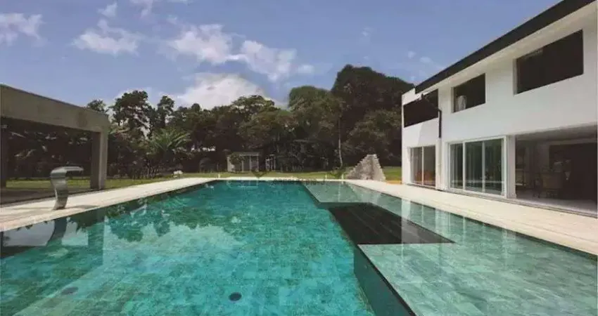 Casa Sobrado no Condomínio Silvino Pereira Granja Viana em Cotia - SP