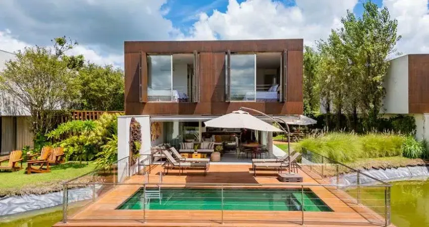 Casa Sobrado à Venda no Condomínio Fazenda Boa Vista na Villa Fasano do Lago em Porto Feliz - SP