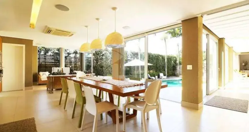 Casa de alto padrão à venda no Condomínio Páteo Santa Fé no Gramado em Campinas - SP.
