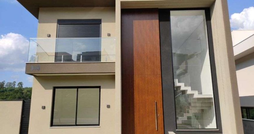 Casa sobrado alto padrão à venda no Condomínio Itahyê em Santana de Parnaíba - SP