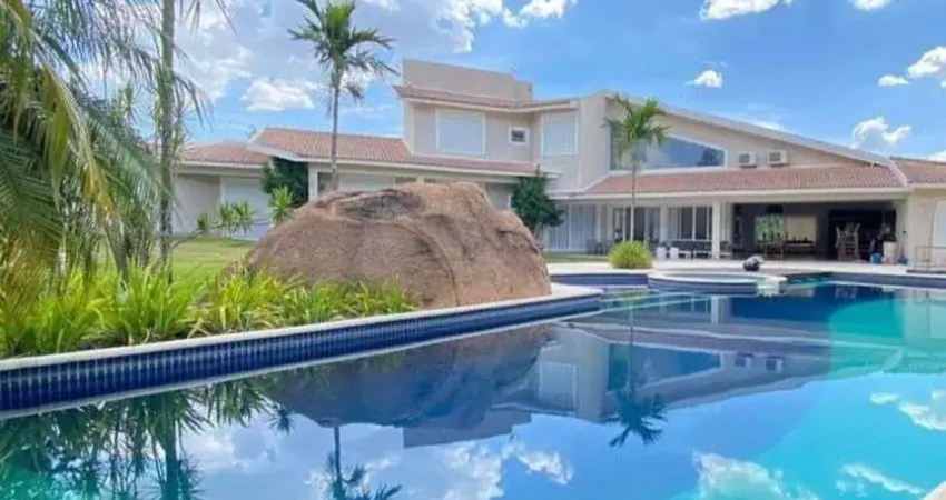 Casa à venda no Condominio Vale das Laranjeiras em Indaiatuba - SP.