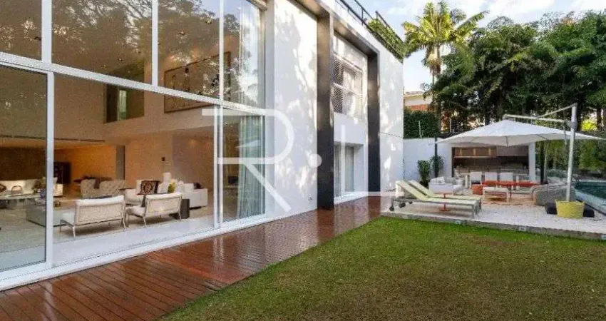 Casa sobrado alto padrão à venda no Jardim América em São Paulo - SP