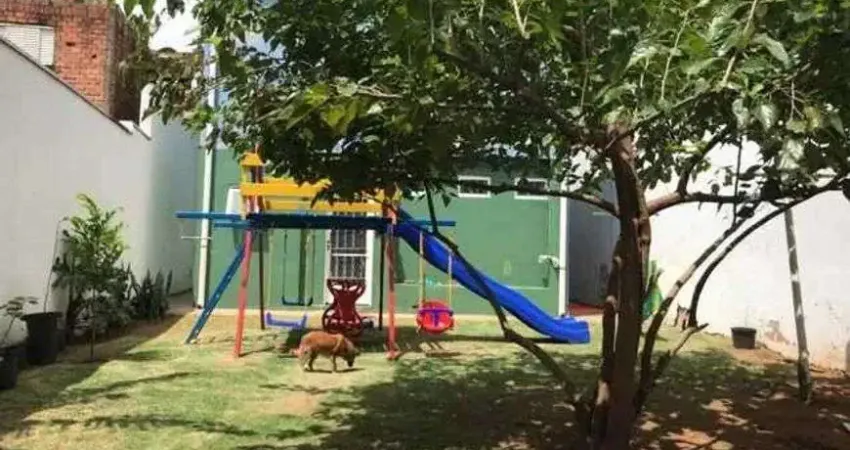 Sobrado à Venda em Jardim dos Oliveiras - Campinas - SP