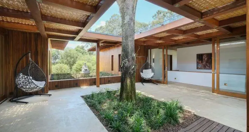 Luxuosa casa para venda no Condomínio Fazenda Boa Vista em Porto Feliz - São Paulo.