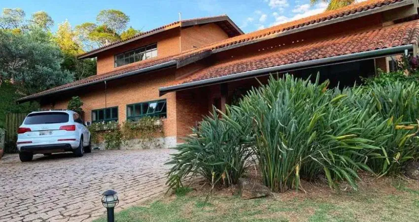 Casa à venda no Condomínio Alto de Nova Campinas no Gramado em Campinas - SP.