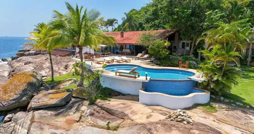 Casa para venda com 68000 metros quadrados com 7 quartos