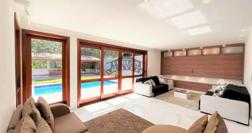Casa Sobrado alto padrão à venda no Condomínio São Paulo II em São Paulo II em Cotia - SP