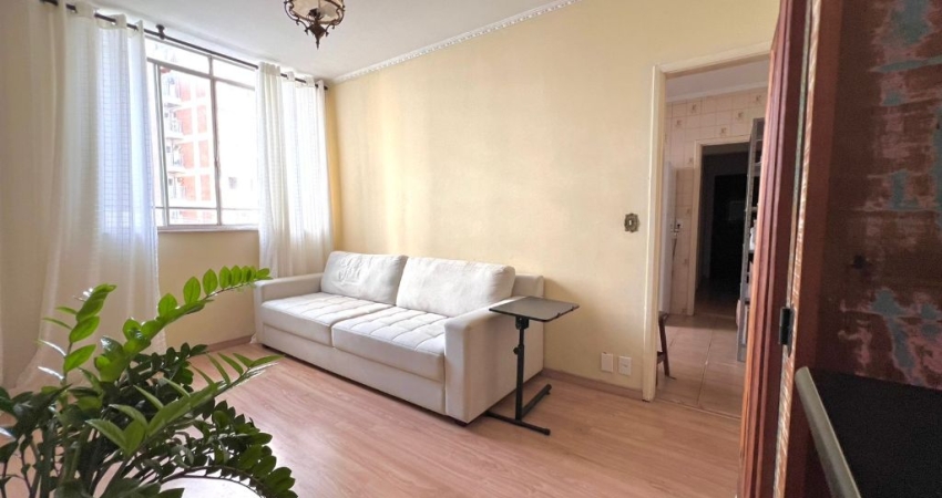 Apartamento à venda no condomínio Terezinha Magalhães no Cambuí em Campinas - SP.