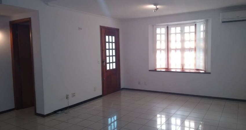 Casa de alto padrão à venda no bairro Planalto Paulista em São Paulo - SP