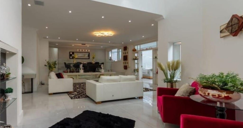 Casa sobrado à venda no Residencial Alphaville 11 em Santana de Parnaíba - SP