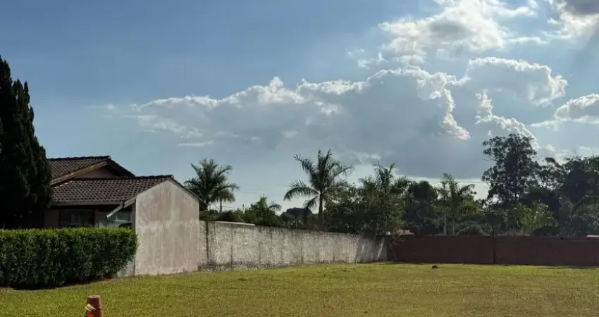 Terreno à venda no Condomínio Village Ipanema em Araçoiaba da Serra - SP